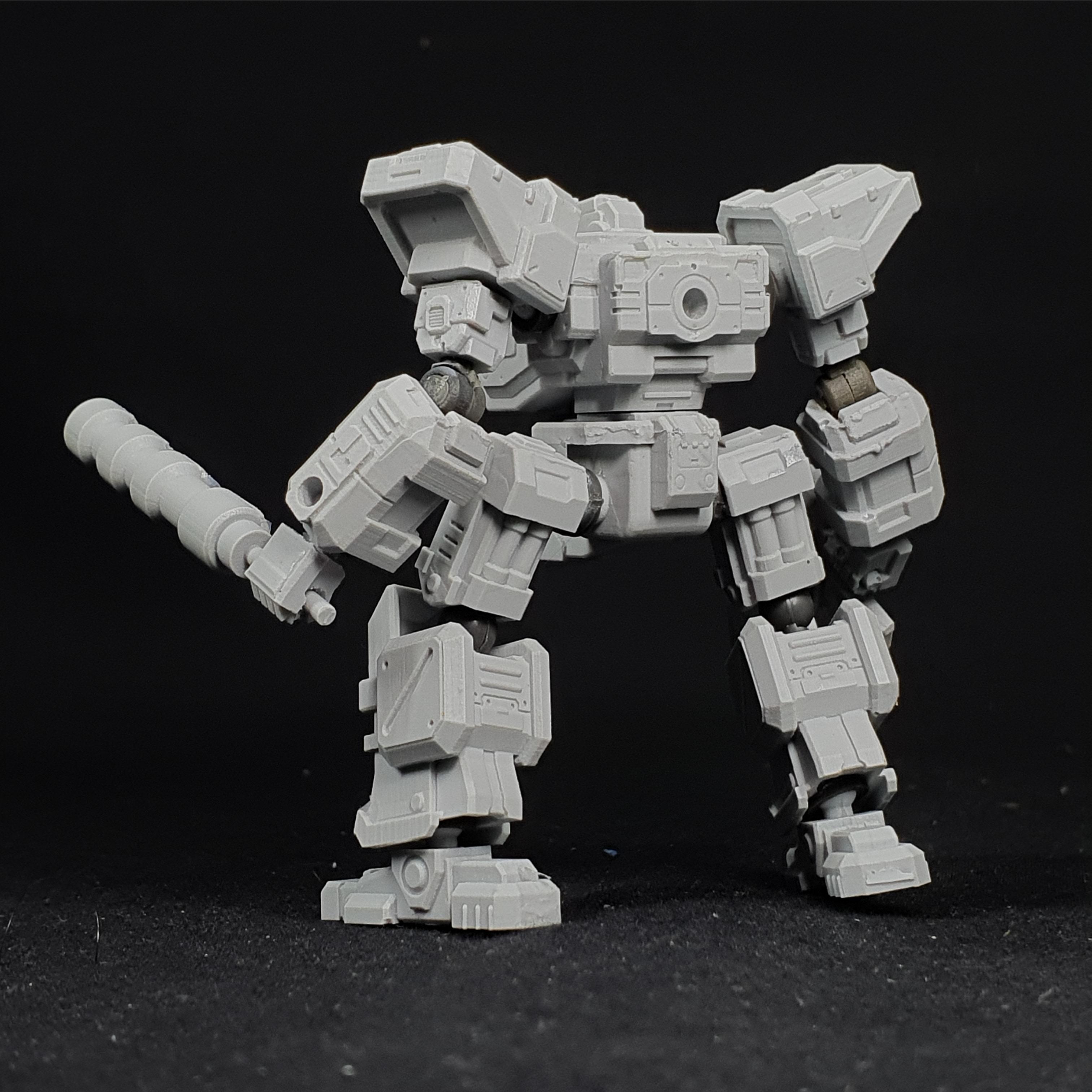 1/100 scale EISENFRONT "R.A SENTINEL" War-mech resin model kit